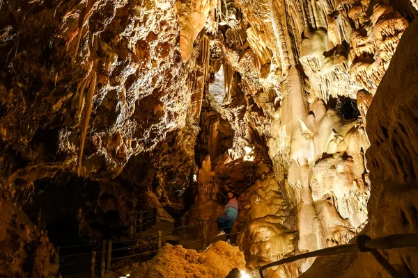 Dargilan cave