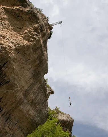 Bungee jumping