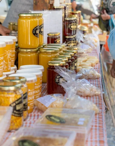 Honey at the Malzieu market