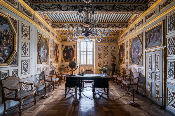 Interior room in the Château de la Baume