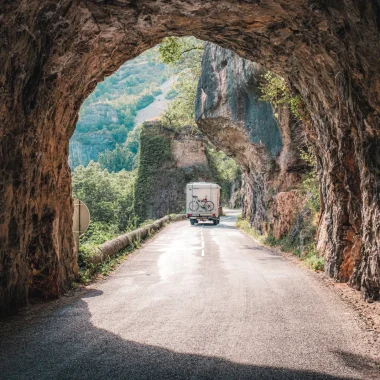 Road with tunnel along the Tarn
